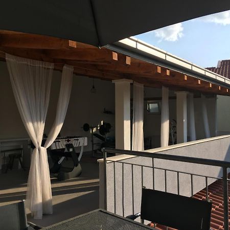 Villa Vlade- From The Heated Pool To The Beach In 1 Minute Jesenice  Dış mekan fotoğraf