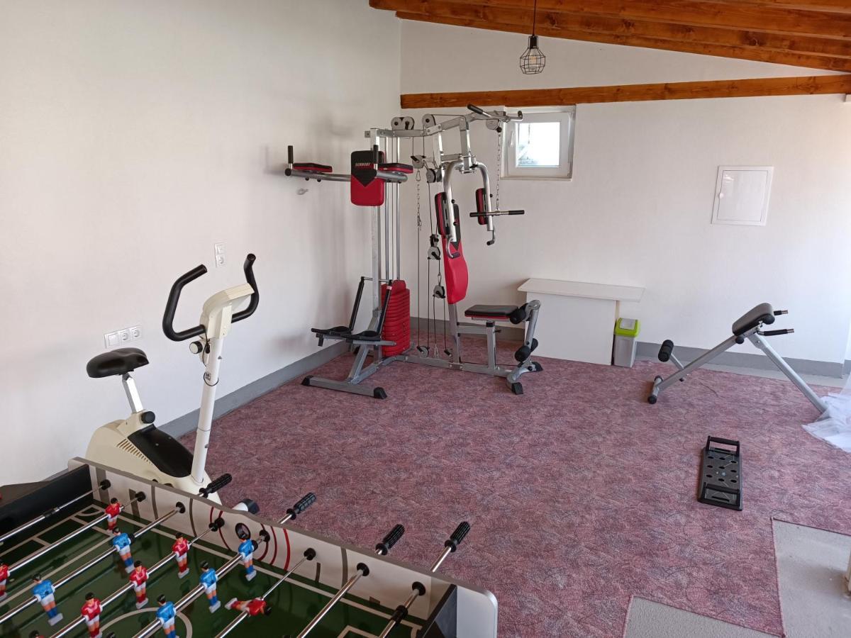 Villa Vlade- From The Heated Pool To The Beach In 1 Minute Jesenice  Dış mekan fotoğraf
