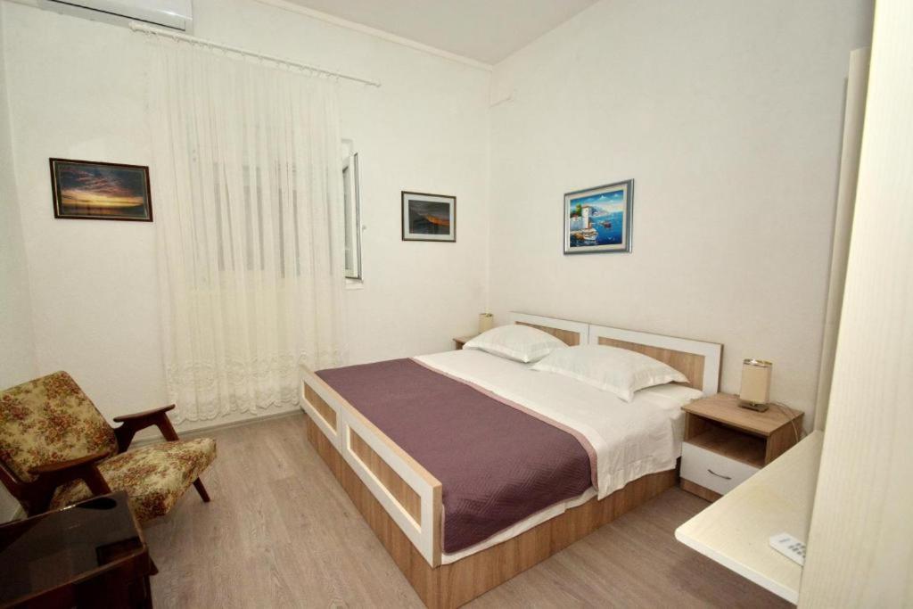 Villa Vlade- From The Heated Pool To The Beach In 1 Minute Jesenice  Dış mekan fotoğraf