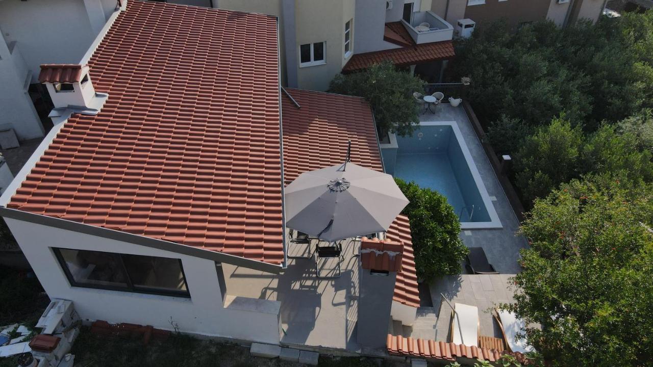 Villa Vlade- From The Heated Pool To The Beach In 1 Minute Jesenice  Dış mekan fotoğraf
